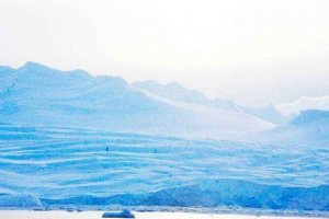 Kakšen pole zemlje je hladnejši: južni ali severni? Kakšen pole zemlje je hladnejši: južni ali severni?